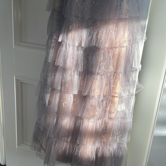 J MENDEL GOWN - Picture 4 of 5